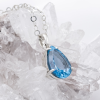 Dije Topacio Azul Gota
