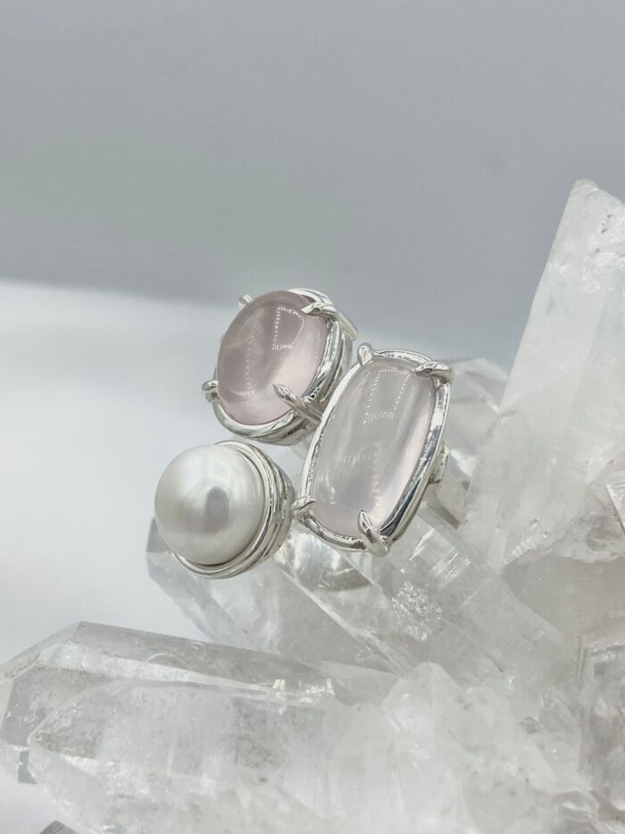 Anillo Cuarzo Rosa con Perla colección llénate de color