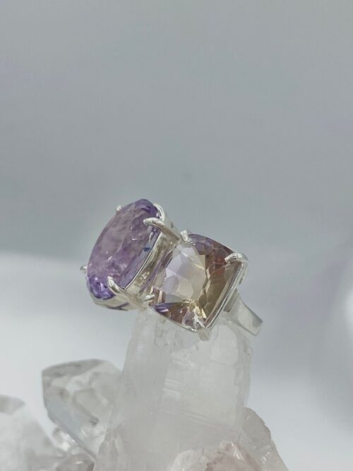 Anillo Doble Amatista ovalada y Ametrino rectangular Colección Armonía Dual